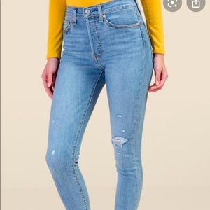 Levi’s Wedgie Skinny Jeans